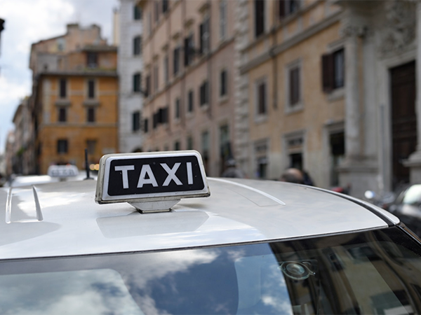 Taxi a Roma: alternativa alla metro per spostarsi da Casal Bernocchi