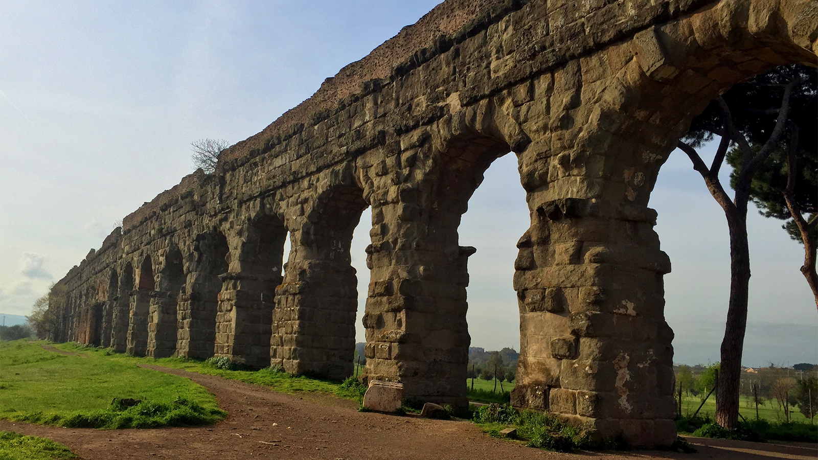 Quartiere Torrino Roma: zona residenziale moderna per dormire vicino EUR e Laurentina