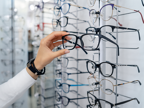 centro ottico occhiali di tutti i tipi a vitinia roma